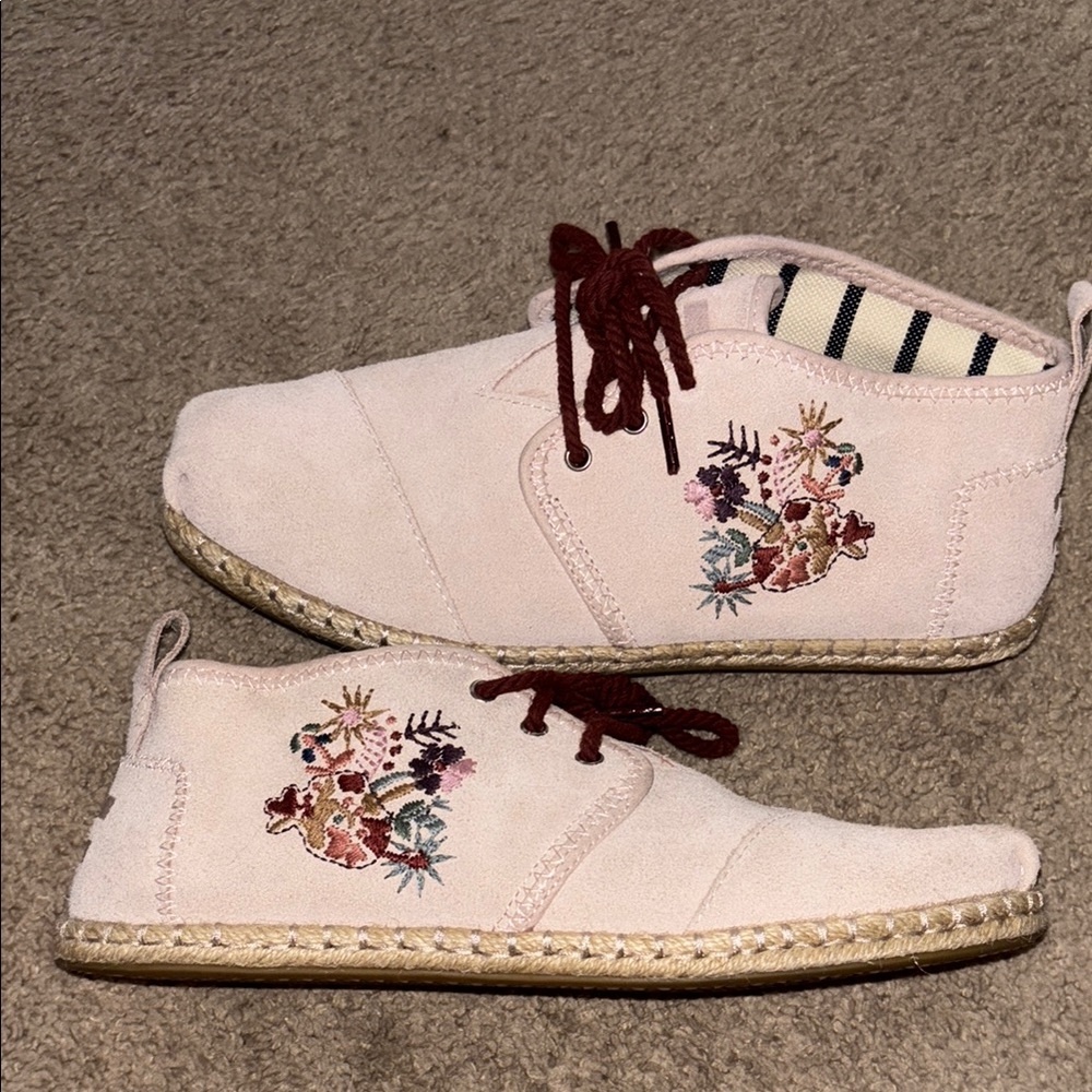 Floral Embroidered TOMS with Maroon Laces